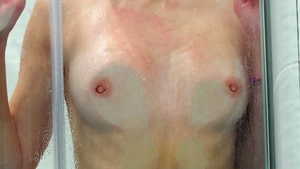 Nubiles.net - Elizabeth Evans masturbating
