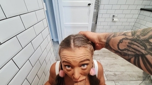 Day With a Pornstar: Blonde Beth Bennett dick sucking