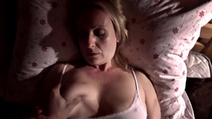 HORRORporn.com: MILF butt sex