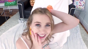 Nympho: Super cute cumshot
