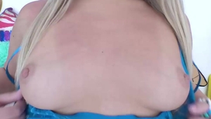 Swallowed: Deepthroat in company with delicious babe
