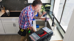 Brazzers: Between Scott's Legs is Where Luna Belongs