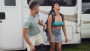 Brazzers: Sizzling Vacation Sex with Xander
